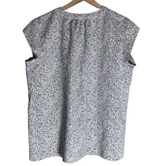 Hilary Radley Black and white v-neck blouse - Size XL - Picture 4 of 6